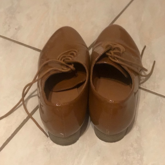 Cooperative pleather oxfords - Picture 3 of 5